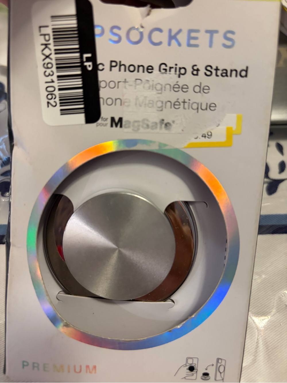 PopSocket Silver MagSafe-Compatible Magnetic Phone Grip & Stand NWT